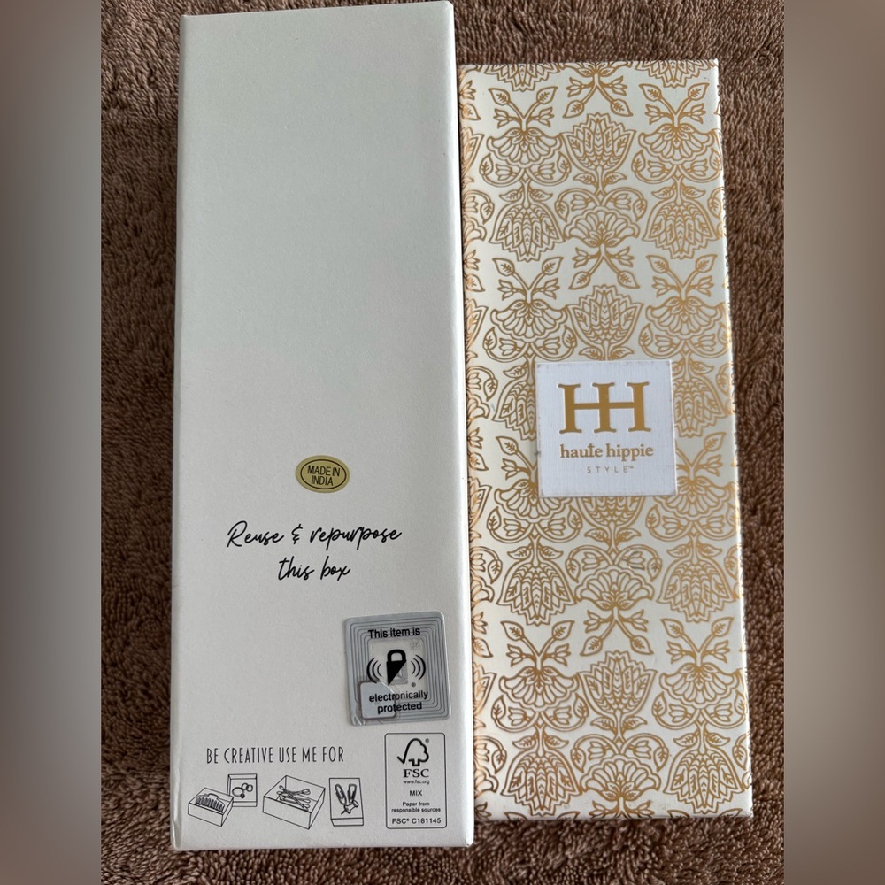 Haute Hippie Wine Bag Charm & Key Chain - Picture 4 of 4